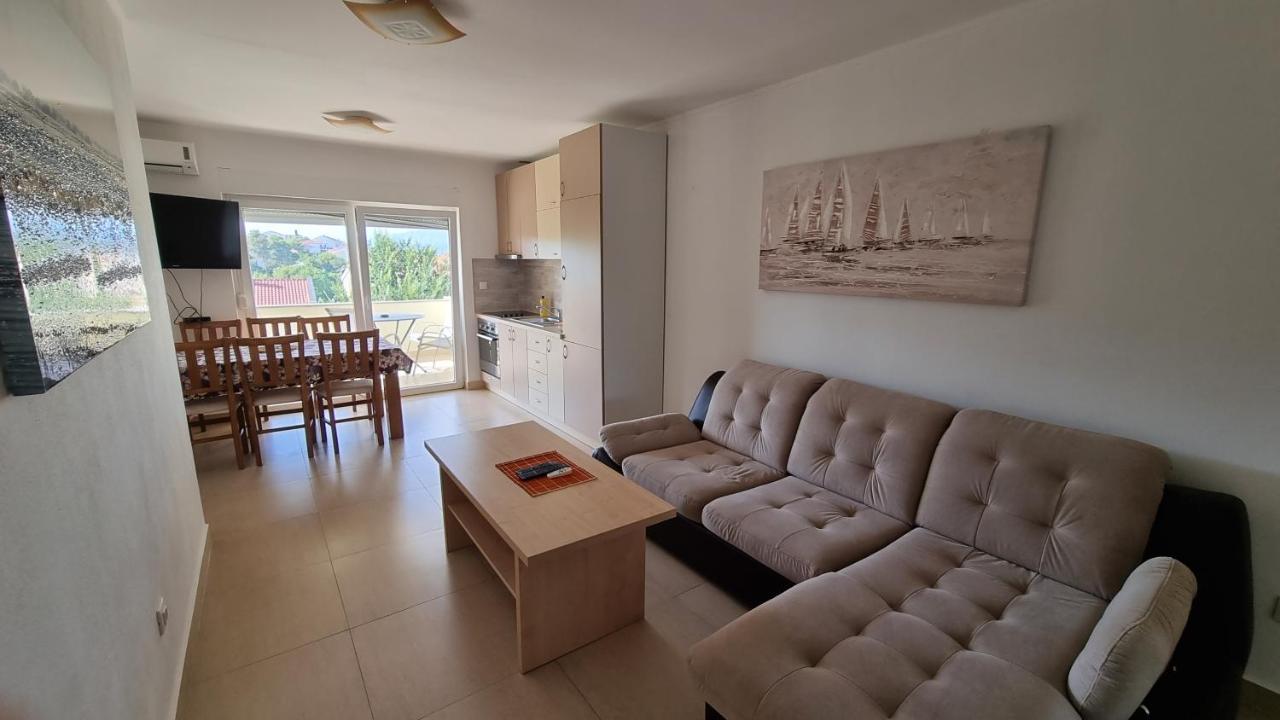 Apartments Bellator Šilo Extérieur photo
