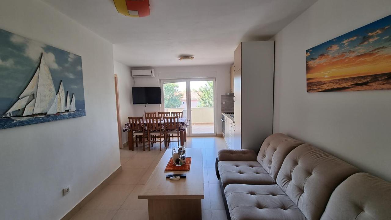 Apartments Bellator Šilo Extérieur photo