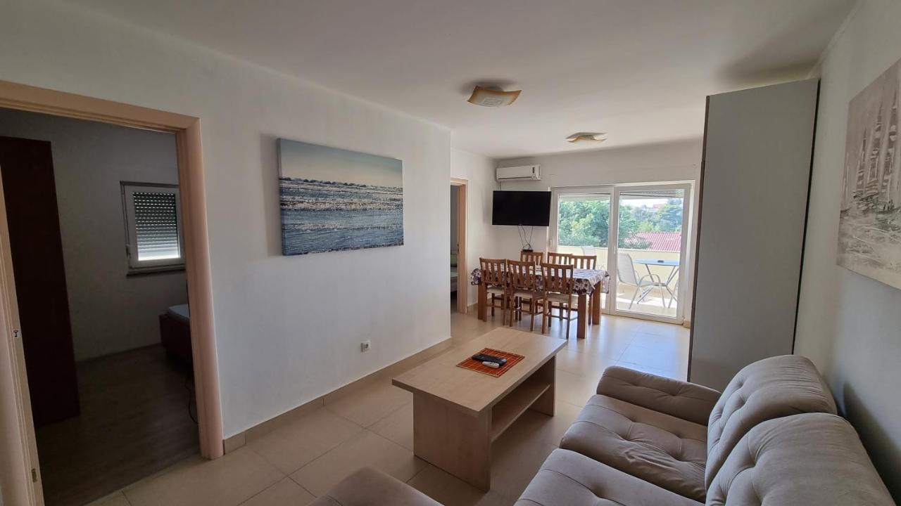 Apartments Bellator Šilo Extérieur photo