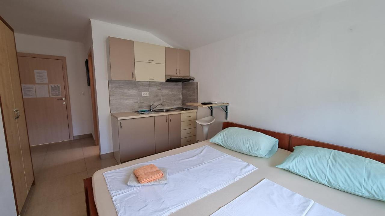 Apartments Bellator Šilo Extérieur photo
