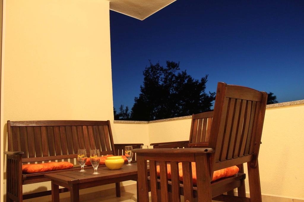 Apartments Bellator Šilo Extérieur photo
