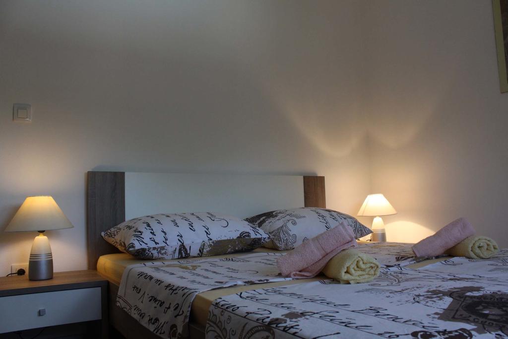 Apartments Bellator Šilo Extérieur photo