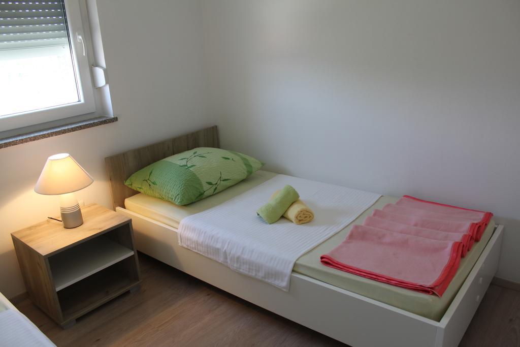 Apartments Bellator Šilo Extérieur photo