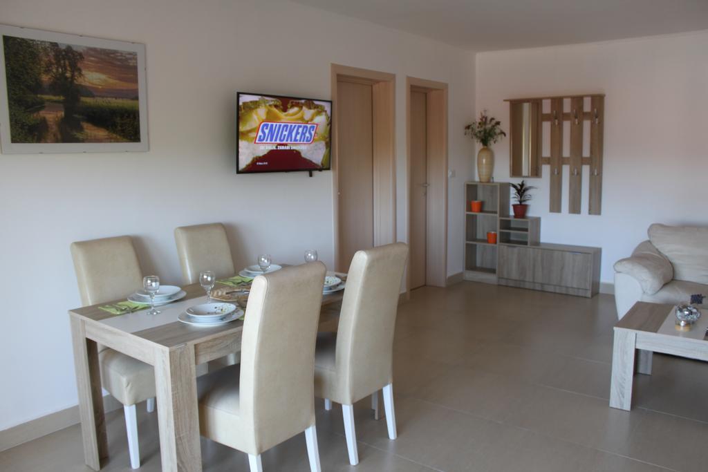 Apartments Bellator Šilo Extérieur photo