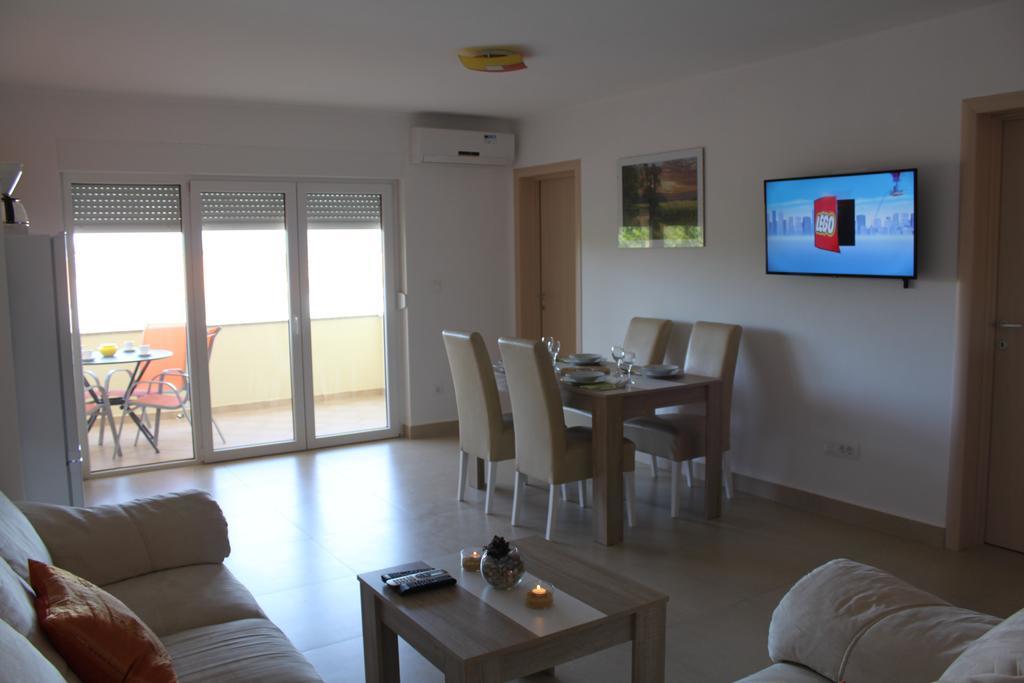 Apartments Bellator Šilo Extérieur photo