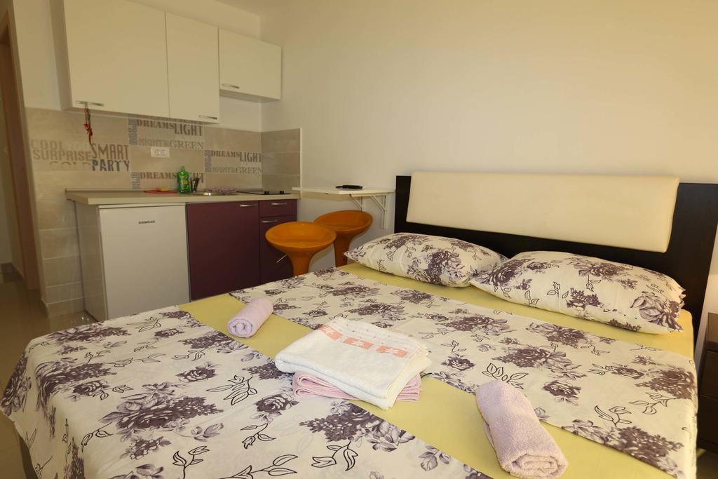 Apartments Bellator Šilo Extérieur photo
