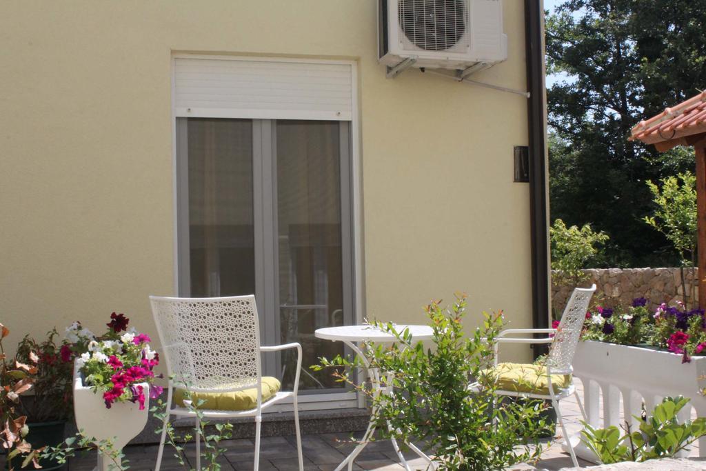 Apartments Bellator Šilo Extérieur photo