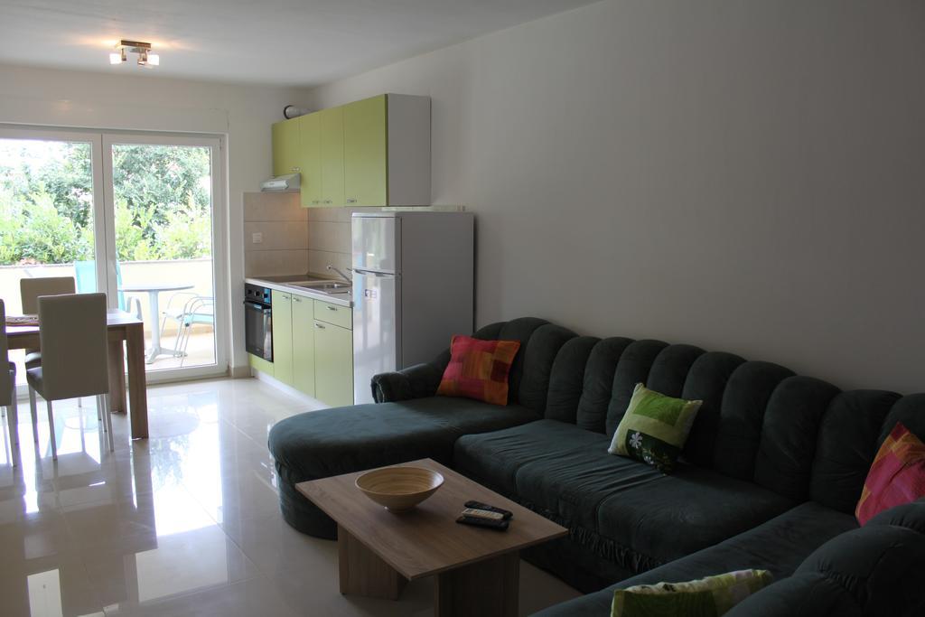Apartments Bellator Šilo Extérieur photo